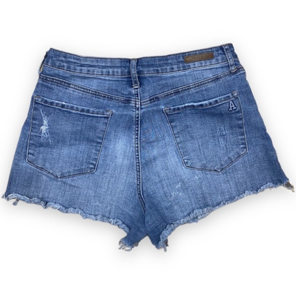 Articles of Society Distressed Shorts Size 28 - Picture 2 of 4